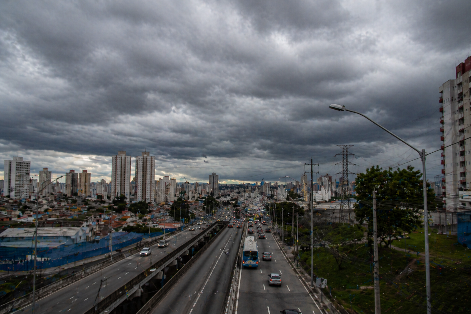 Previsão do tempo indica instabilidade e chance de chuva nesta terça-feira em SP