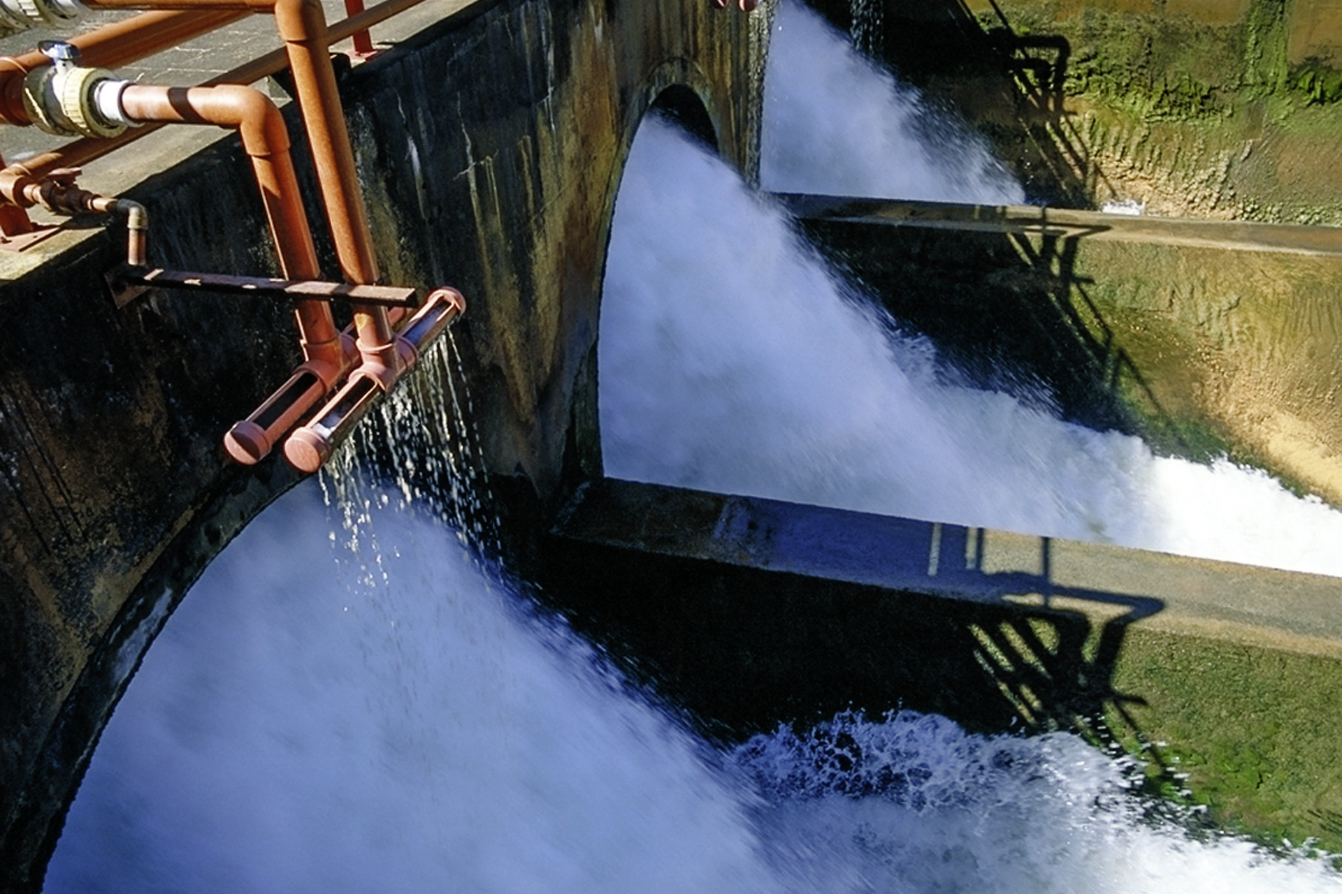 Municípios do Médio Tietê receberão R$ 4,29 bilhões para ampliar redes de água e esgoto