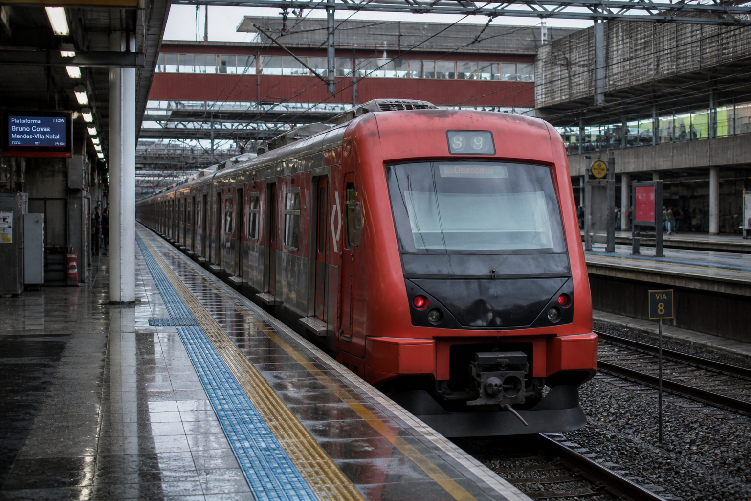 Trem do Expresso Aeroporto descarrila na Zona Leste e suspende operação