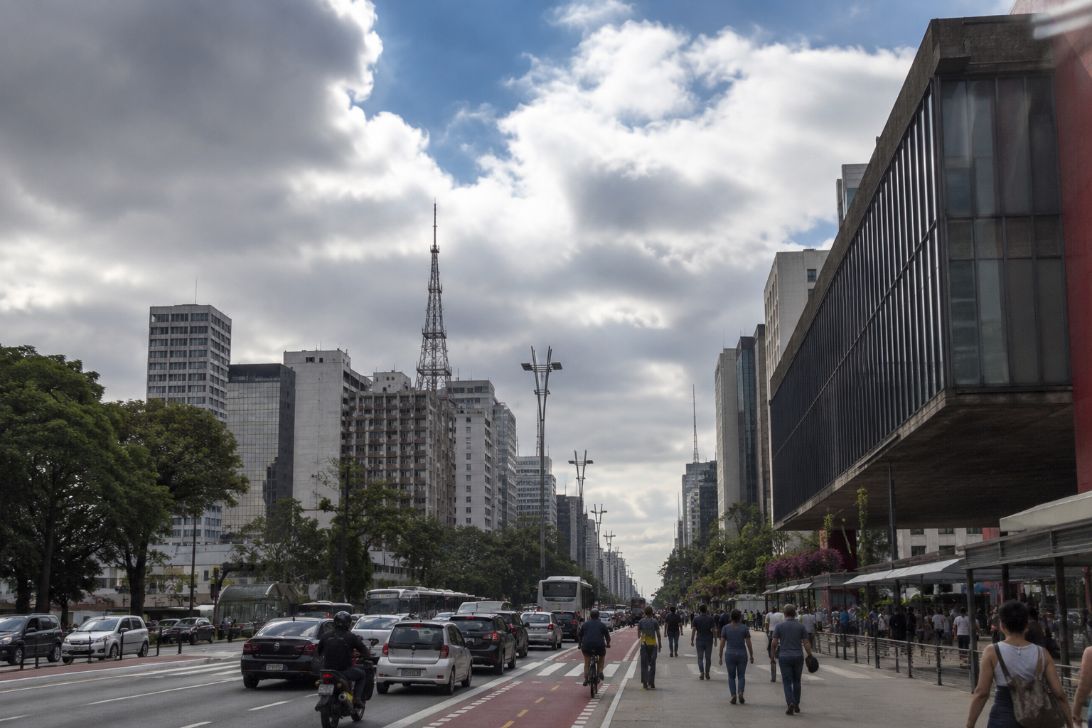 Sábado começa com variação de nebulosidade em grande parte de São Paulo
