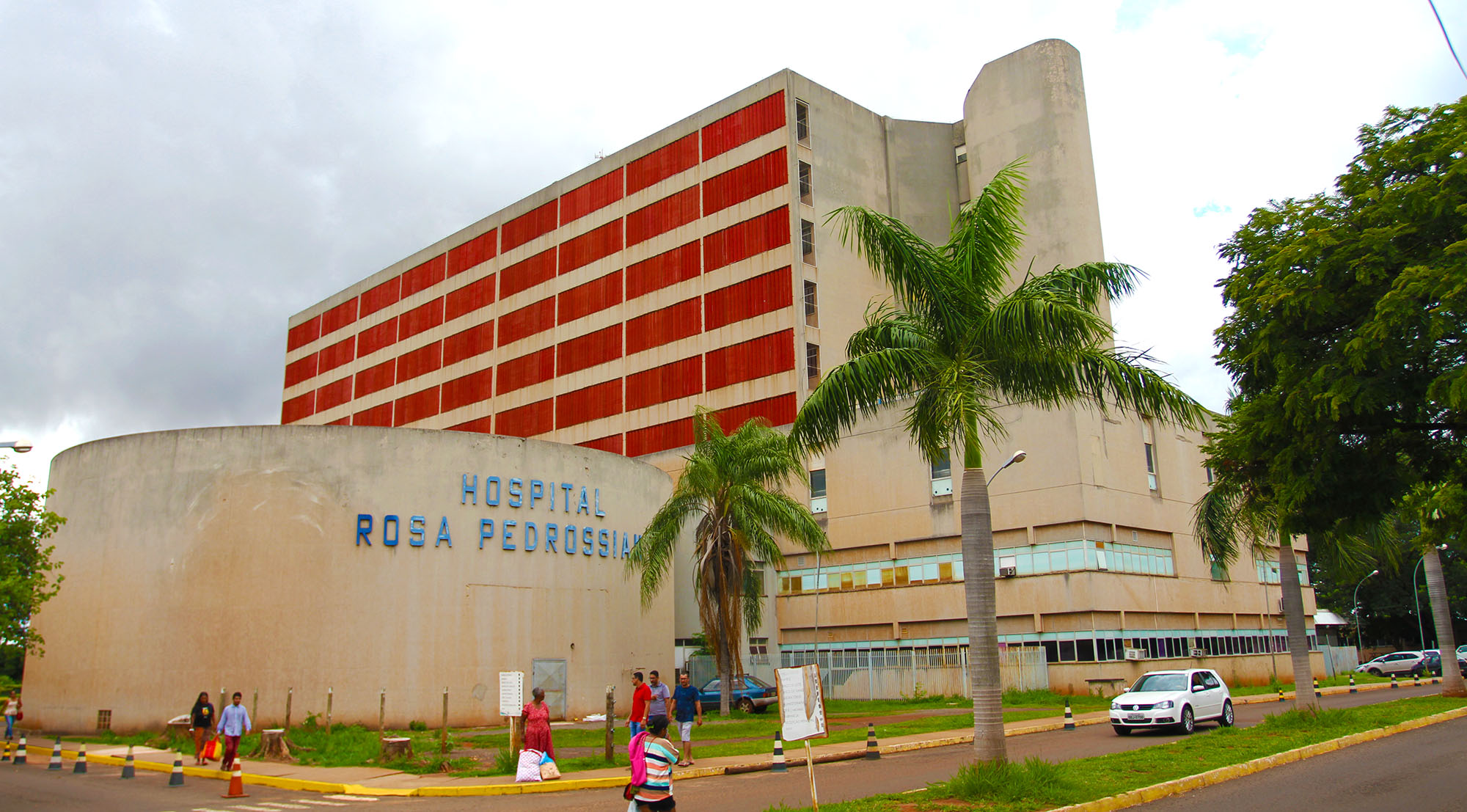 Falta de agulhas para anestesia deixa gestante mais de 24 horas esperando parto no Hospital Regional de Campo Grande