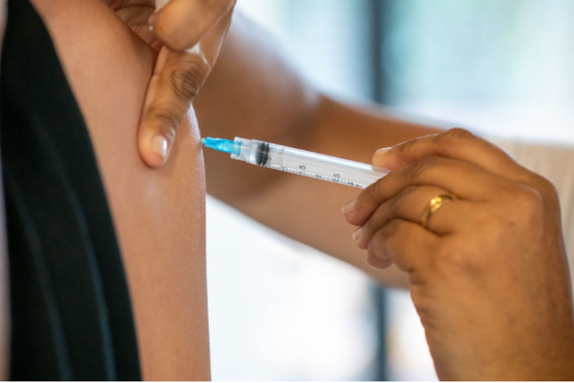Estação da CPTM recebe vacinação contra influenza e febre amarela